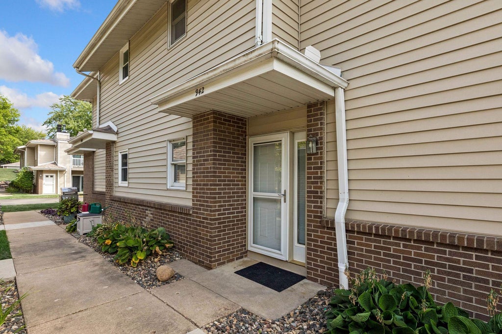 Photo of 942 E Travelers Trail #58, Burnsville, MN 55337 (MLS # 7133821)
