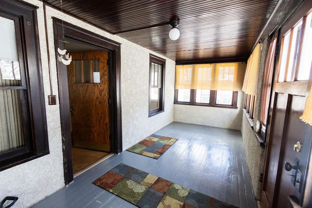 Photo of 3847 Queen Avenue N, Minneapolis, MN 55412 (MLS # 7037604)