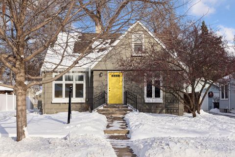 1913 Morgan Avenue Saint Paul MN 55116