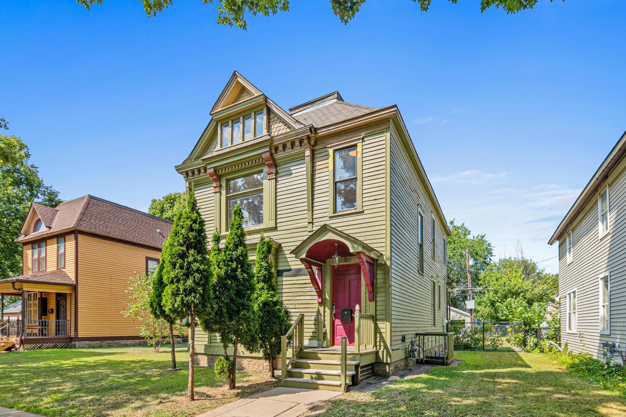 553 Sherburne Avenue