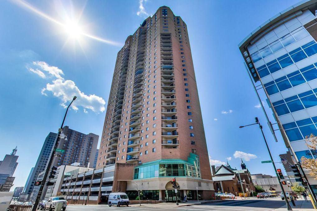 78 10th Street E 506