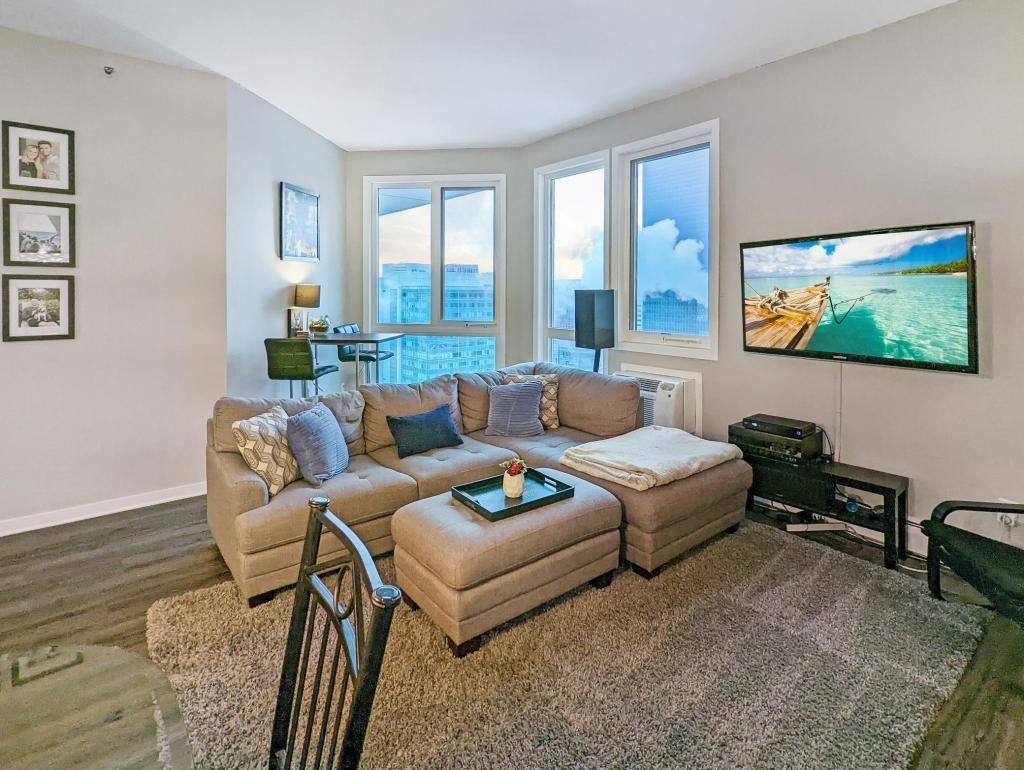 433 S 7th Street 2315
