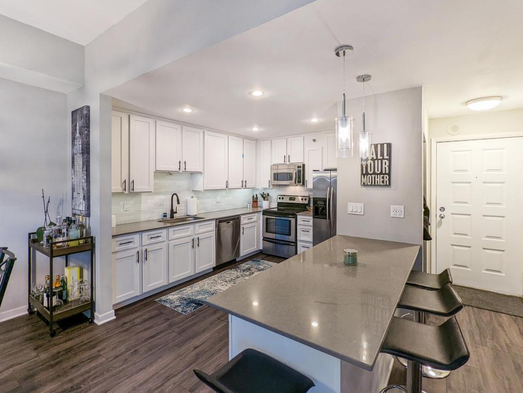 433 S 7th Street 2315