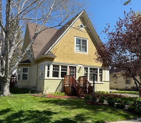 Photo of 209 E 5th Street, Redwood Falls, MN 56283 (MLS # 7070060)