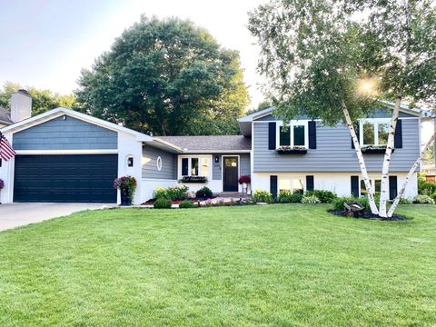 2129 Arkwright Street Maplewood MN 55117