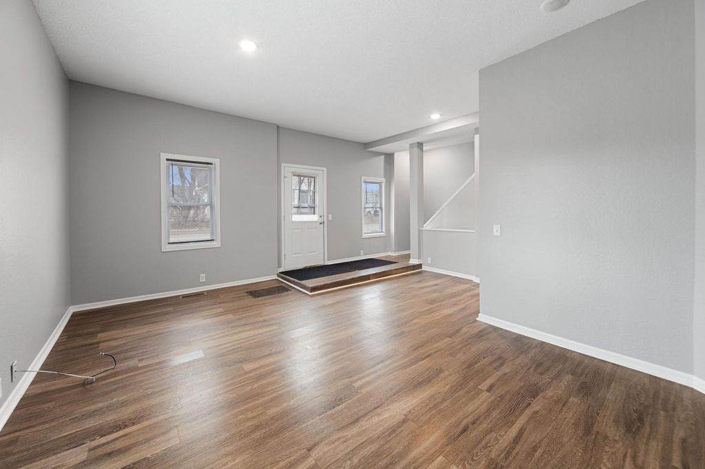 Photo of 1054 Arkwright Street, Saint Paul, MN 55130 (MLS # 7040992)