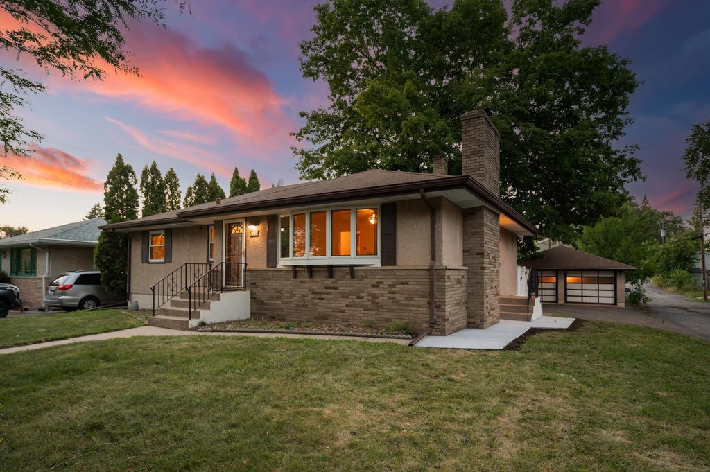 Photo of 1535 Mclean Avenue, Saint Paul, MN 55106 (MLS # 7114028)