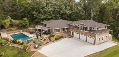 217 Cedar Drive W Hudson WI 54016