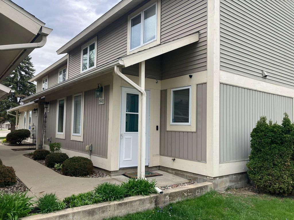 Photo of 1948 Greenview Place SW, Rochester, MN 55902 (MLS # 7063189)
