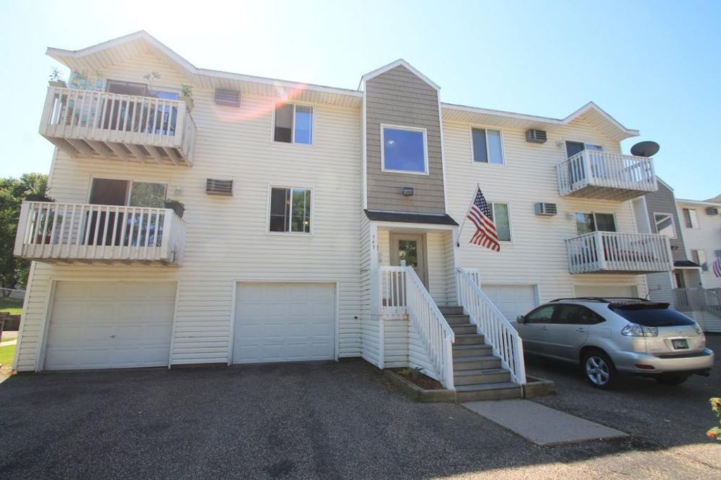Photo of 949 Wescott Trail #201, Eagan, MN 55123 (MLS # 7079259)