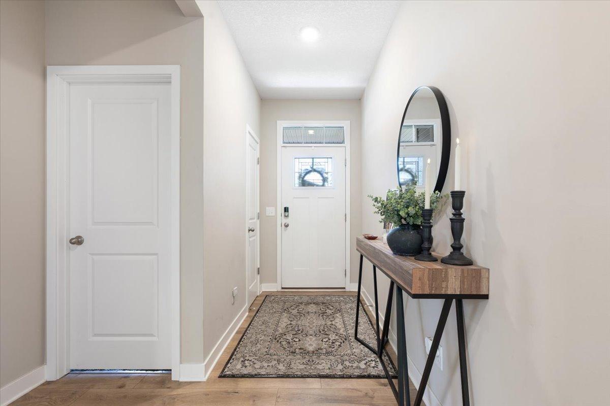19142 Grass Lake Trail
