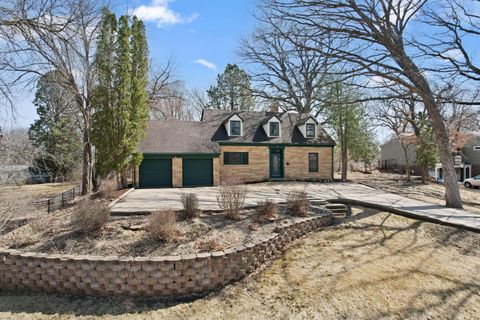 Photo of 401 21st Street SW, Austin, MN 55912 (MLS # 6790837)