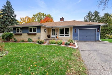 Photo of 525 Linn Street N, Prescott, WI 54021 (MLS # 6808388)