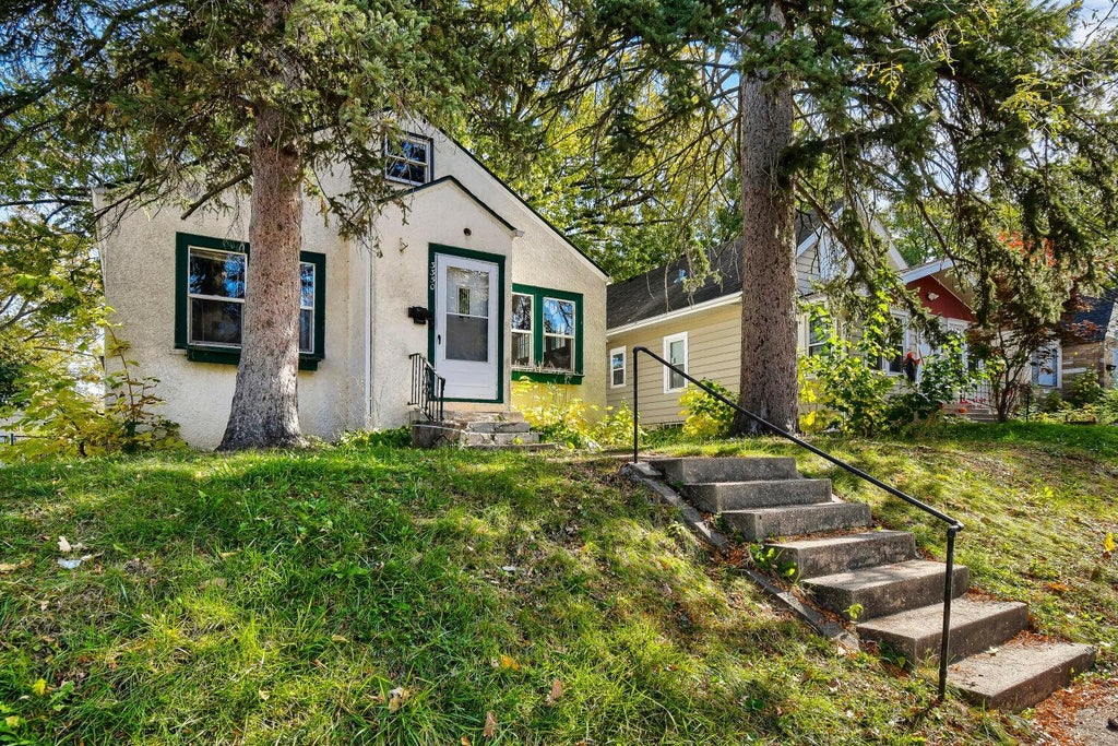 Photo of 3350 Vincent Avenue N, Minneapolis, MN 55412 (MLS # 7160106)