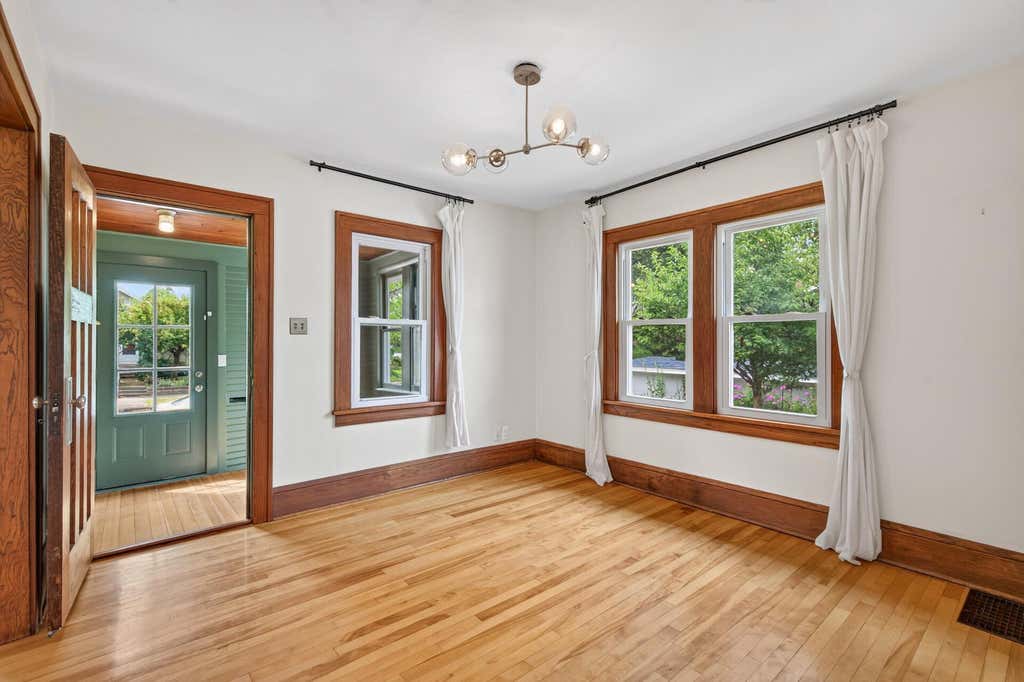 Photo of 4515 44th Avenue S, Minneapolis, MN 55406 (MLS # 7113473)