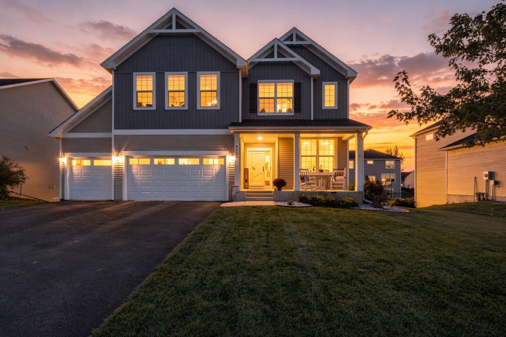 Photo of 9324 Summerlin Road, Woodbury, MN 55129 (MLS # 7133899)