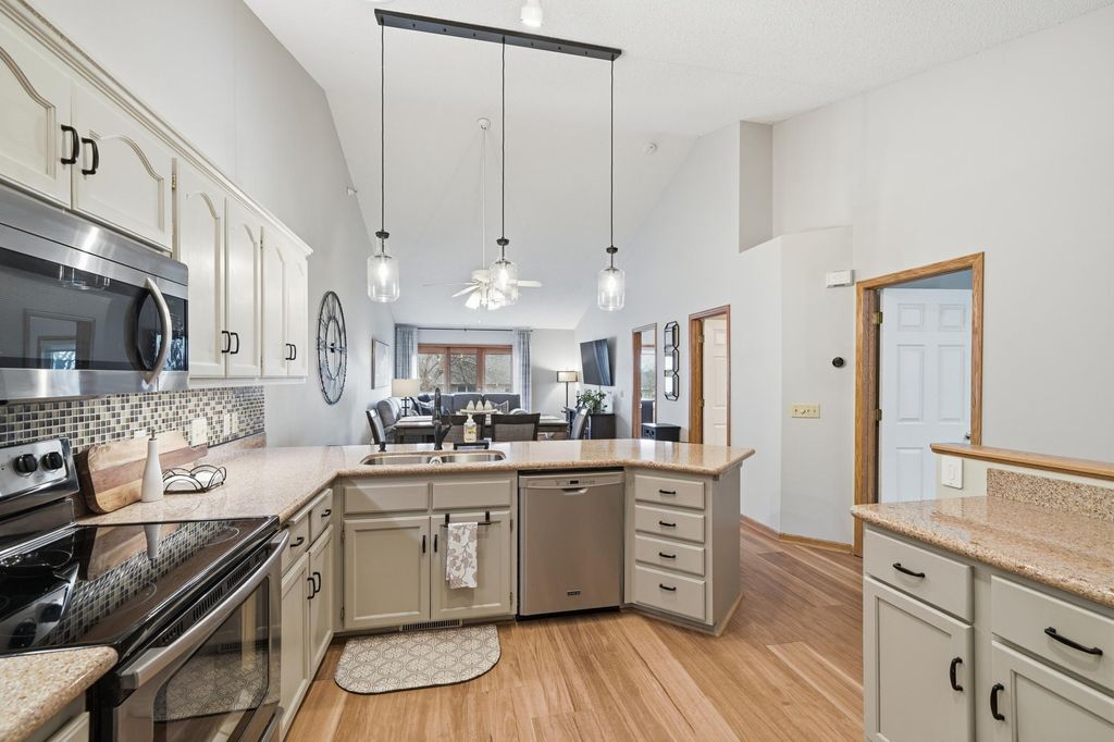 Photo of 5554 Nathan Lane N #4, Plymouth, MN 55442 (MLS # 7016495)