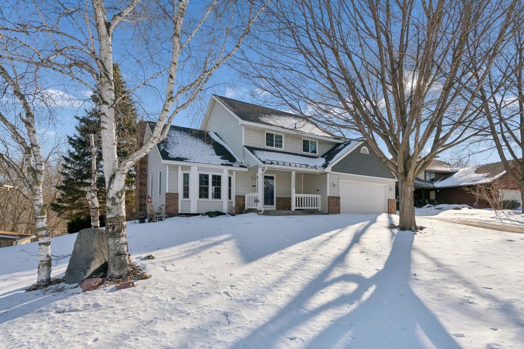 Photo of 15335 67th Avenue N, Maple Grove, MN 55311 (MLS # 7014295)