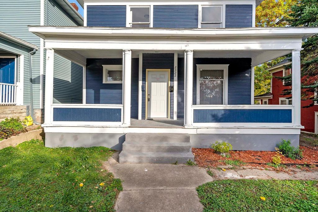 Photo of 2322 Bryant Avenue N, Minneapolis, MN 55411 (MLS # 6825224)