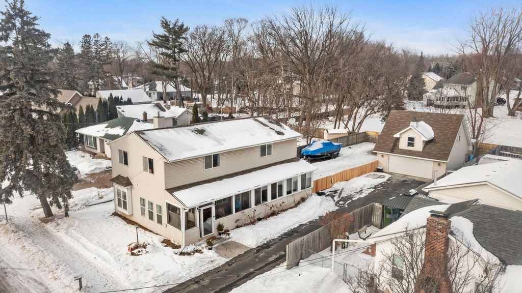 Photo of 1961 9th Street, White Bear Lake, MN 55110 (MLS # 7043634)