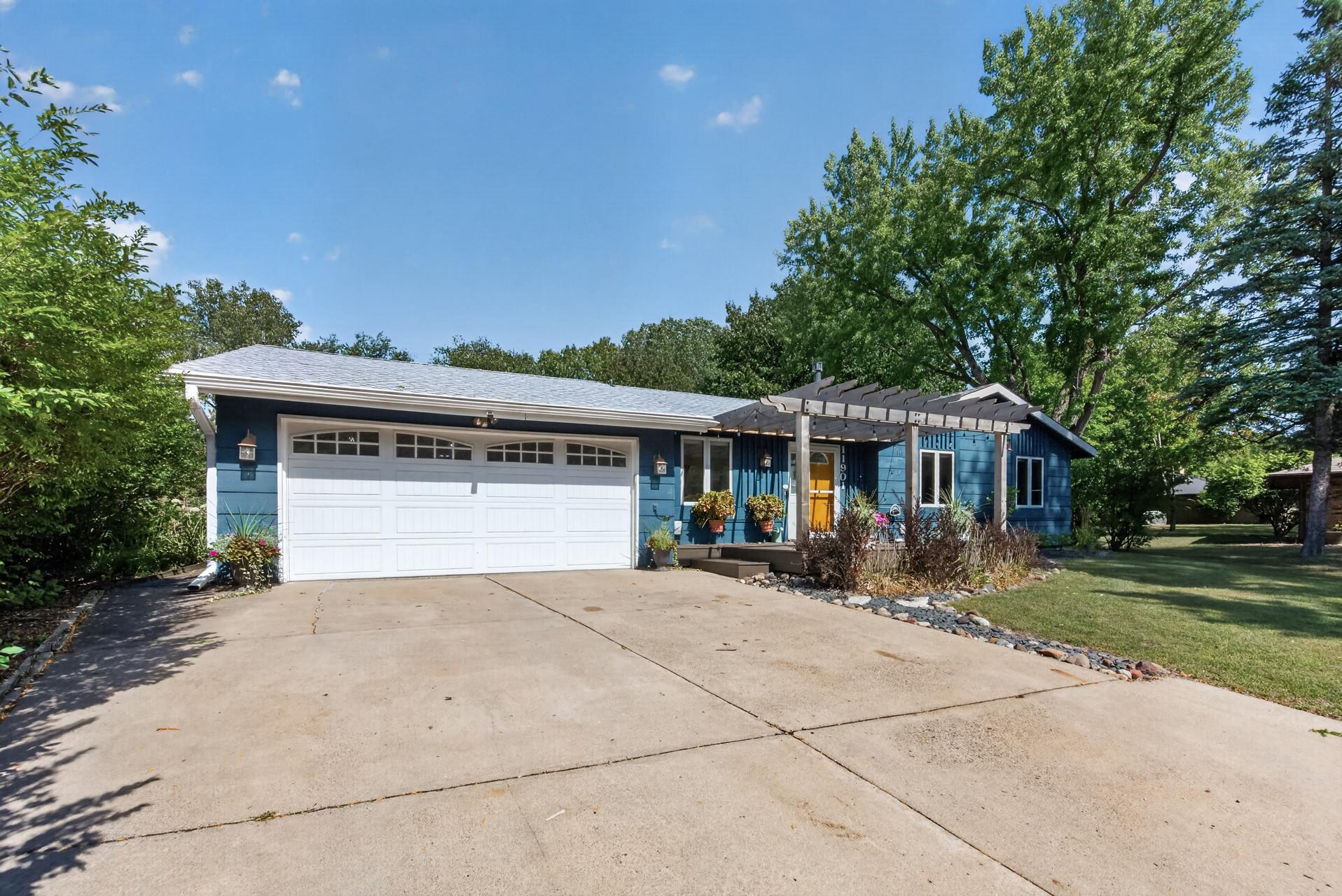 11901 River Hills Circle
