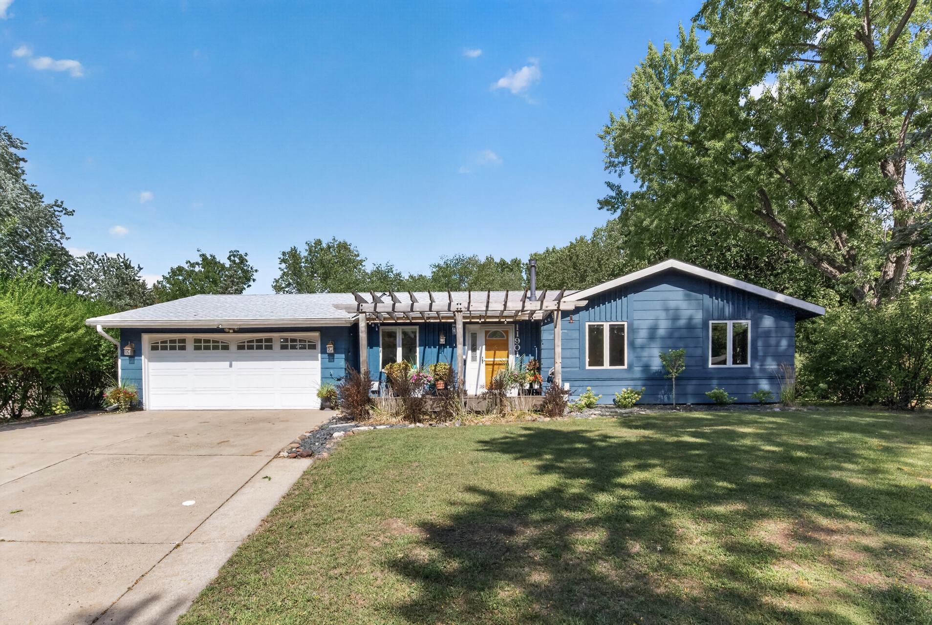 11901 River Hills Circle