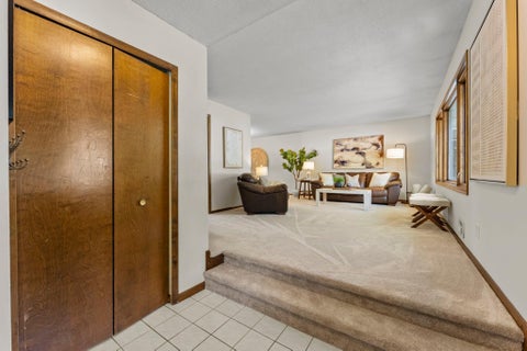 Photo of 7181 Steepleview Road, Woodbury, MN 55125 (MLS # 7164262)