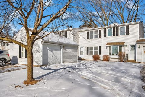 1496 Granada Avenue N Oakdale MN 55128