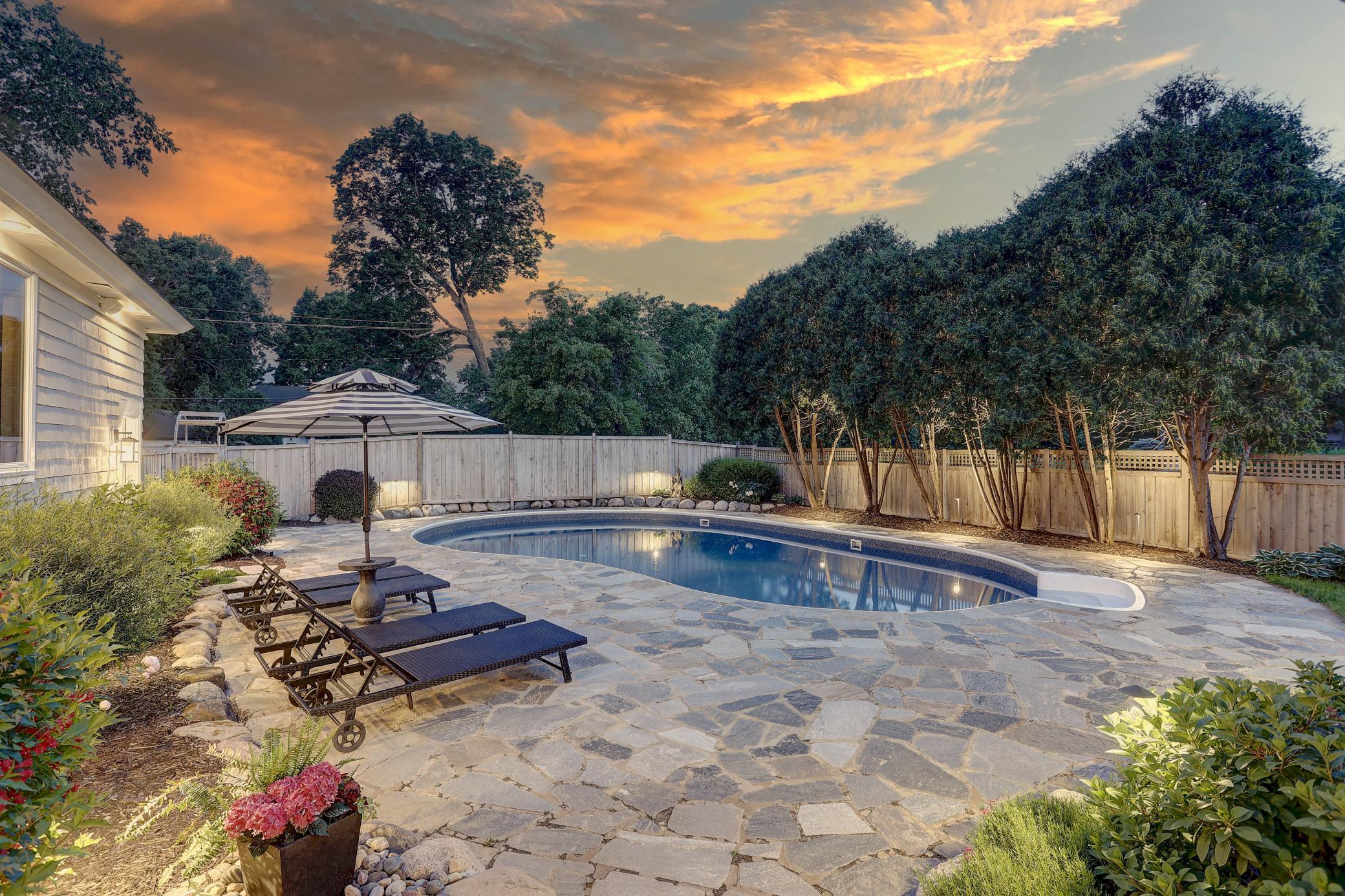 2625 Woodbridge Road