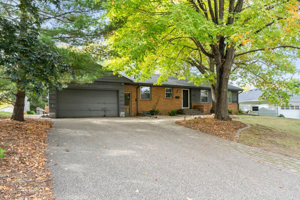 Photo of 5708 Bernard Place, Edina, MN 55436 (MLS # 7163319)