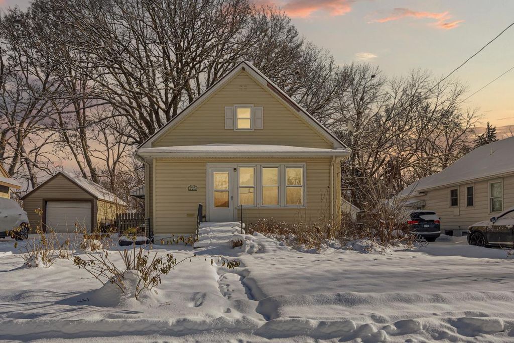 Photo of 604 Ulstad Avenue, Albert Lea, MN 56007 (MLS # 6825073)