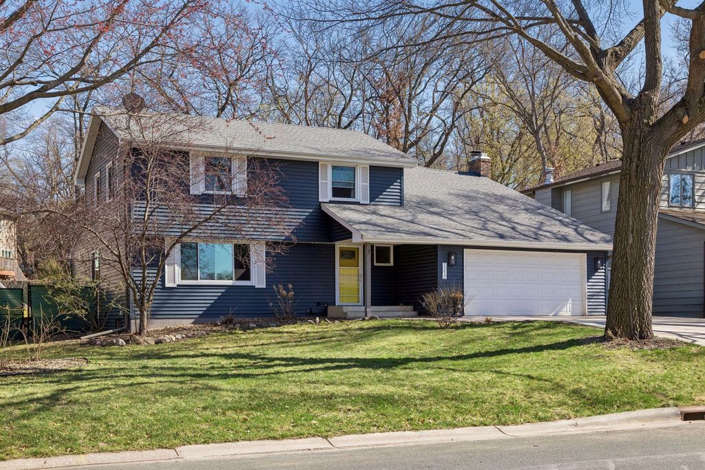 Photo of 1212 Balsam Trail E, Eagan, MN 55123 (MLS # 7057743)