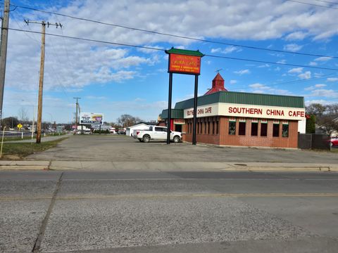 Photo of 1416 Division Street W, Faribault, MN 55021 (MLS # 6817866)