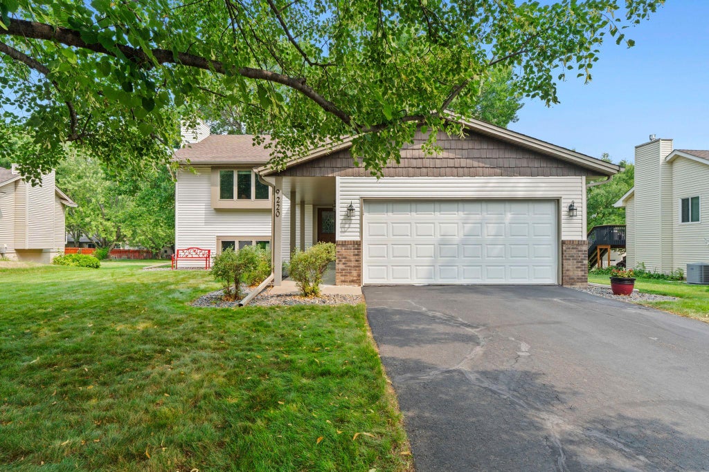 Photo of 9220 Orchid Lane N, Maple Grove, MN 55369 (MLS # 7128628)