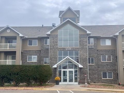 1321 Lake Drive W 218 Chanhassen MN 55317