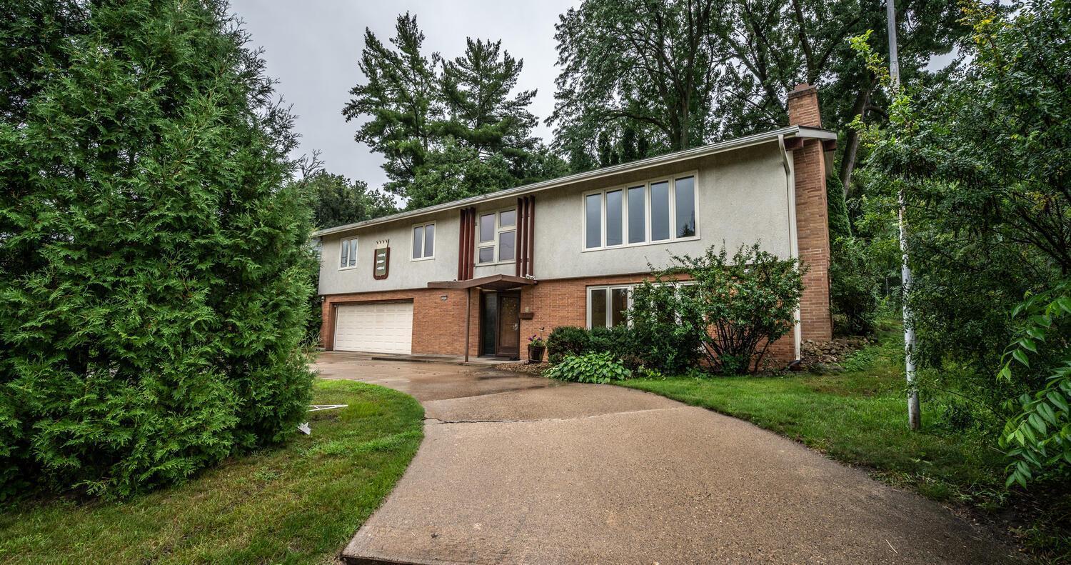 4525 W 129th Street