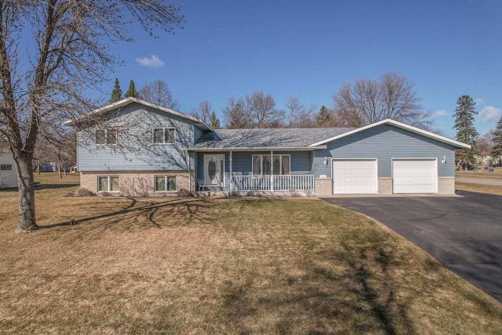 Photo of 2407 Tranquility Drive, Saint Cloud, MN 56301 (MLS # 7042237)