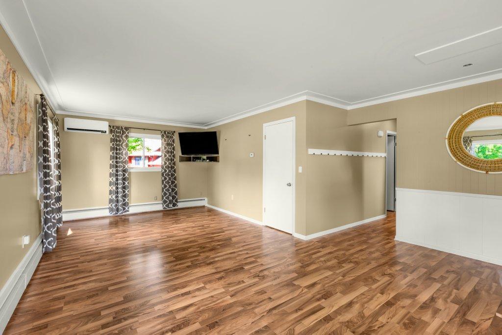 727 Tanglewood Drive