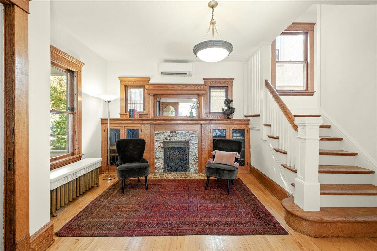 2017 Emerson Avenue S