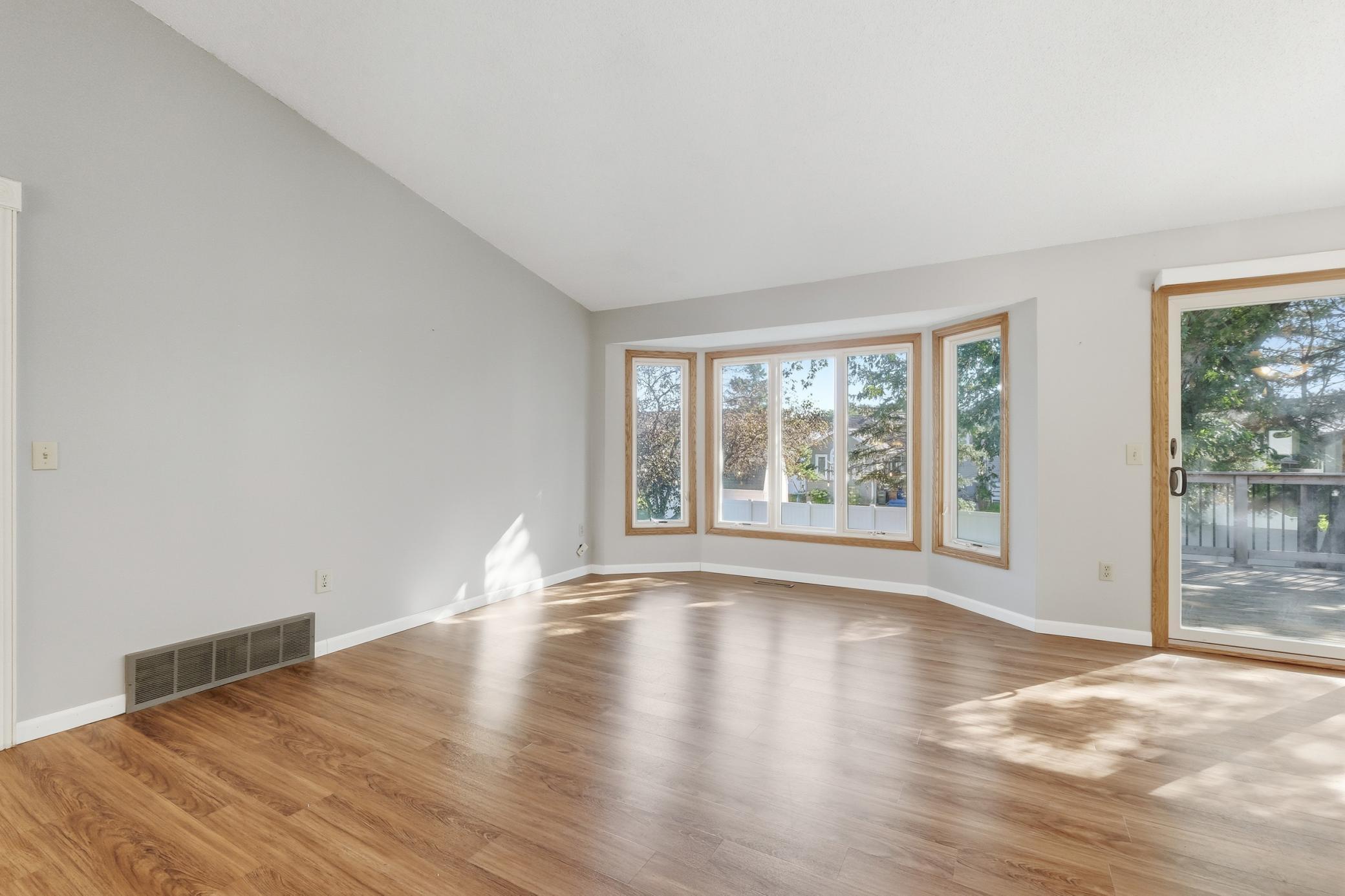 8038 Upper 145th Street W