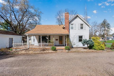 Photo of 806 Monroe Street N, Hudson, WI 54016 (MLS # 7060479)