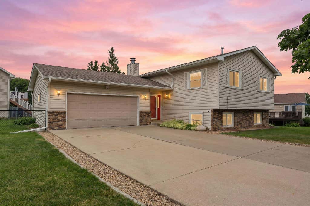 Photo of 15720 Cicerone Path, Rosemount, MN 55068 (MLS # 7057691)