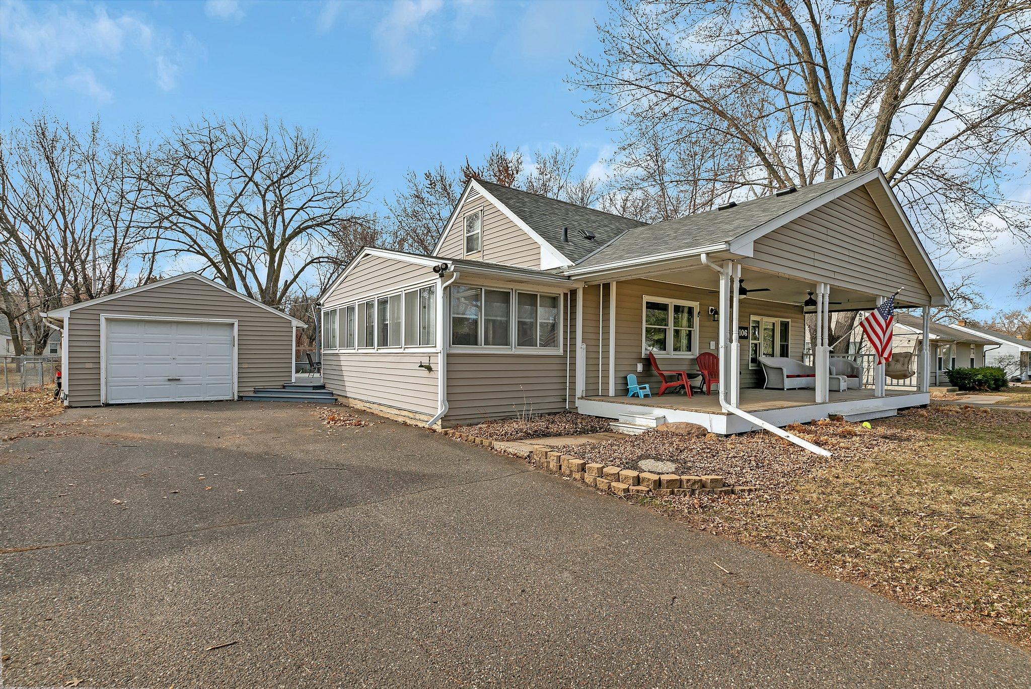 2106 Blomquist Avenue