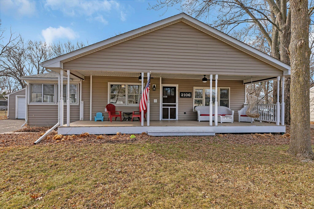 Photo of 2106 Blomquist Avenue, White Bear Lake, MN 55110 (MLS # 7115161)