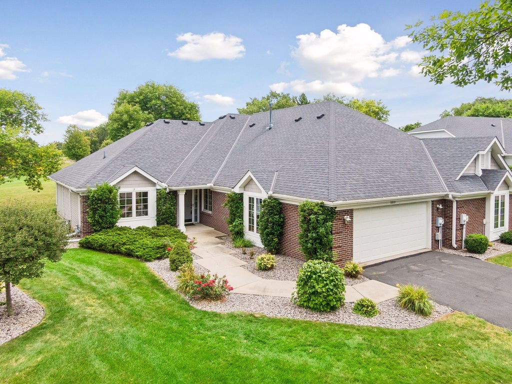Photo of 8810 Pointe Vista Drive, Victoria, MN 55386 (MLS # 7130769)