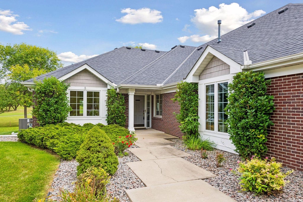 Photo of 8810 Pointe Vista Drive, Victoria, MN 55386 (MLS # 7130769)