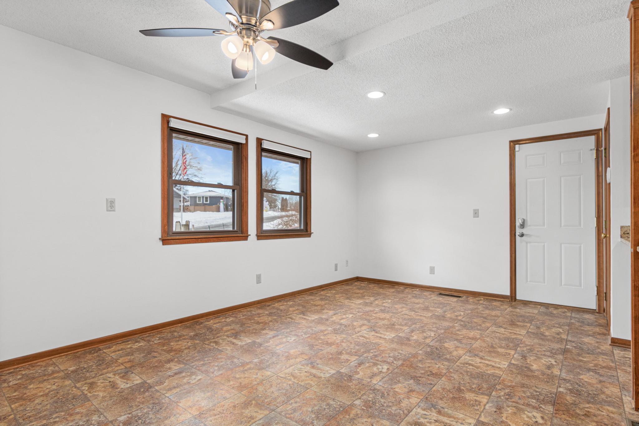 11216 Harrison Avenue S