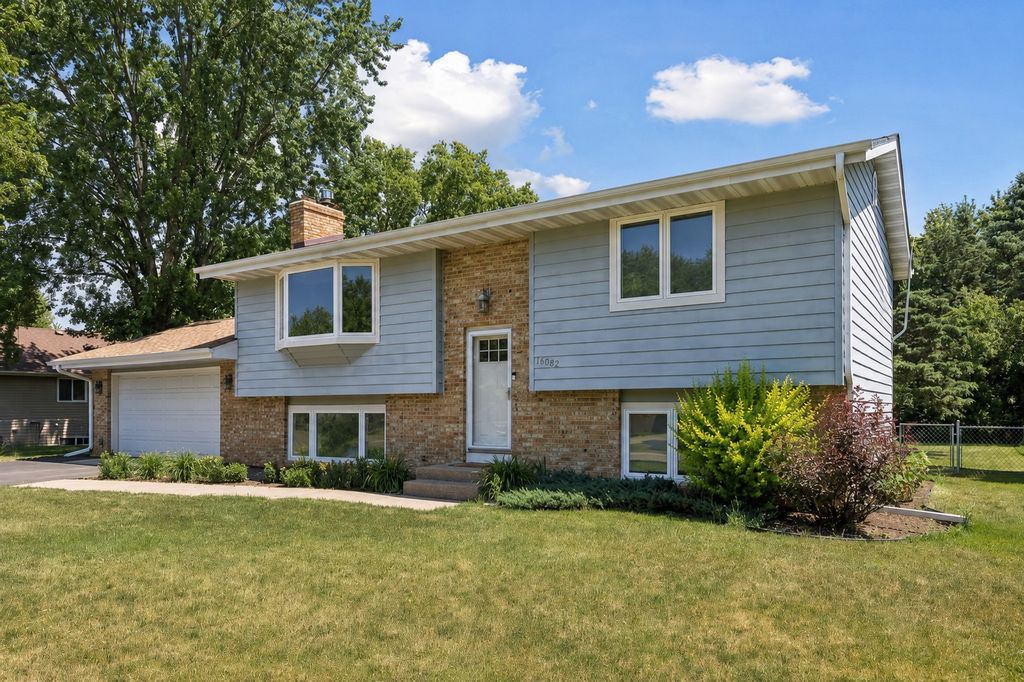 Photo of 16082 Finland Avenue W, Rosemount, MN 55068 (MLS # 7091956)