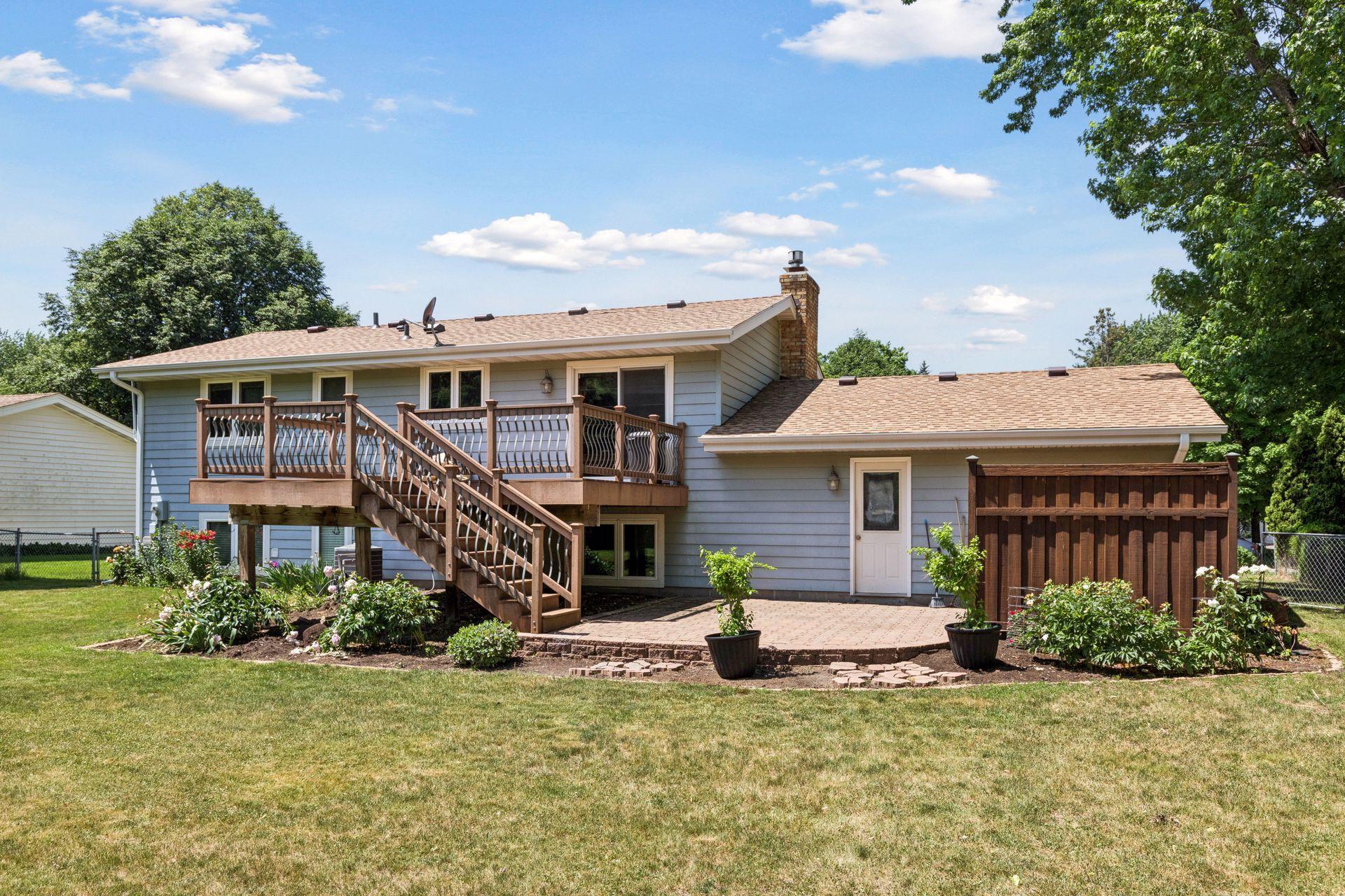 16082 Finland Avenue W