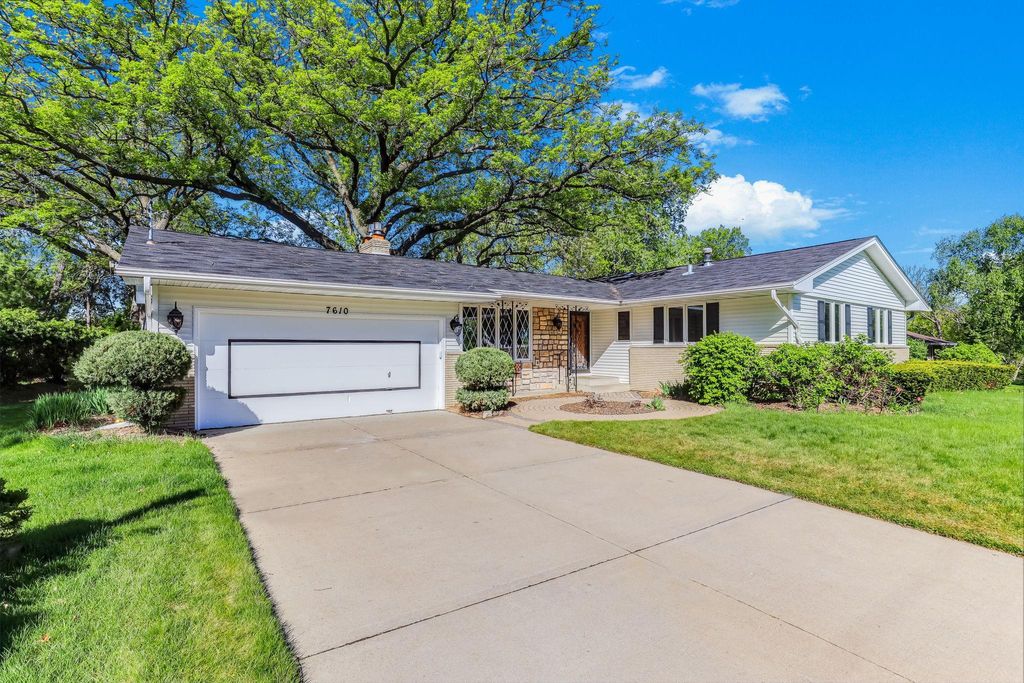 Photo of 7610 Alden Way NE, Fridley, MN 55432 (MLS # 7099684)